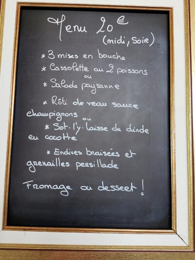 Au Domaine De Gigie Bed & Breakfast Chervettes Ngoại thất bức ảnh